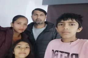 Mahesana family moving to the US