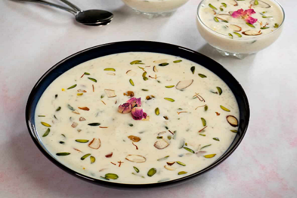 કેસર, એલચી અને કાજુની મદદથી બનાવો સ્વાદિષ્ટ ખીર