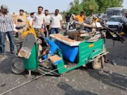 rickshaw, accident
