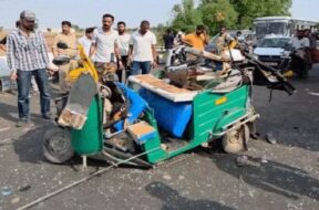 rickshaw, accident