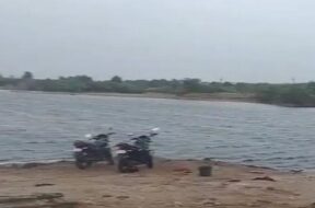 Gandhidham, lake