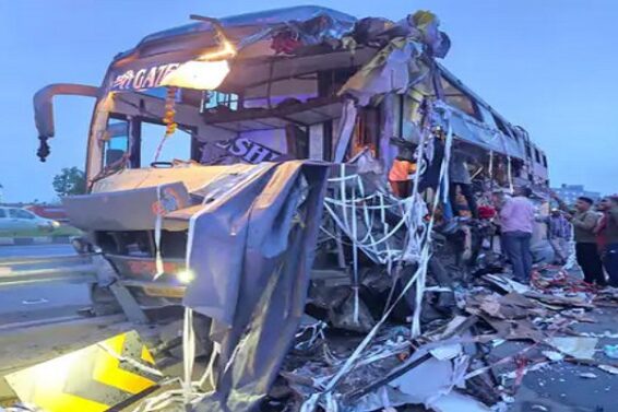 Himatnagar highway, bus Accident