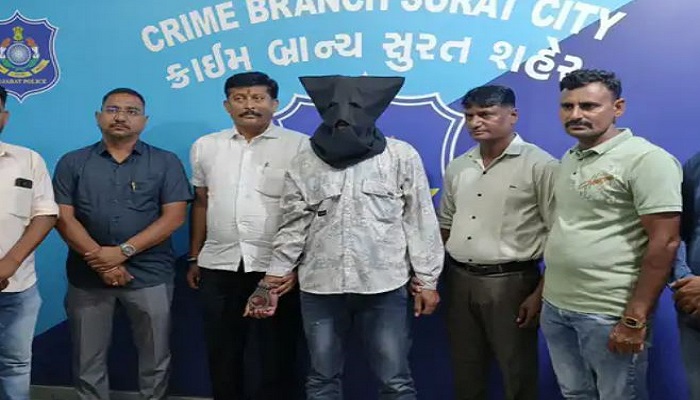 સુરતમાં સાડીના કારખાનામાં ફાયરિંગ કરી લૂંટનો આરોપી દિલ્હીથી પકડાયો