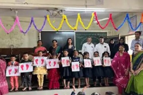 Surat, school praveshotshav-1