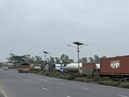 Baroda highway, Traffic jaam