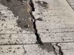 Cracks on Somnath-Bhavnagar highway bridge
