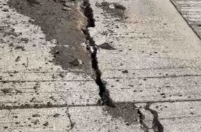 Cracks on Somnath-Bhavnagar highway bridge