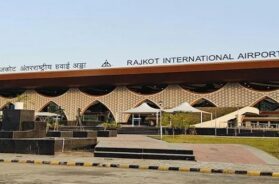 Rajkot, hirasar, Airport