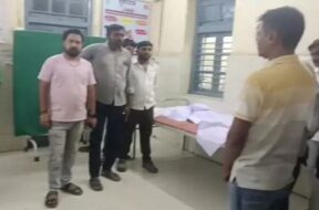 Talaja, Two chidren die after car locks