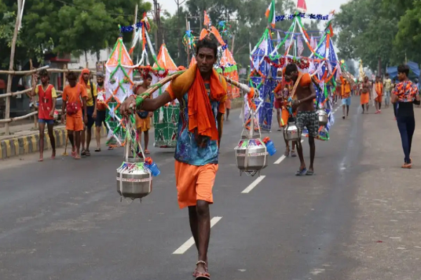 શ્રાવણ મહિનાની પવિત્ર કાવડ યાત્રાનો પ્રારંભ
