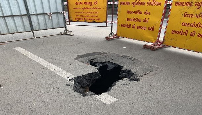 અમદાવાદમાં દર વર્ષે 1000 કરોડનો ખર્ચ છતાંયે રોડ પર ખાડા પડ્યાની 5033 ફરિયાદો મળી