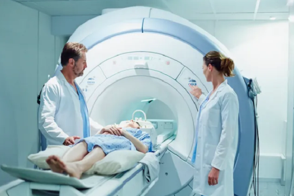 MRI ટેસ્ટ કરાવતી વખતે મૃત્યુ કેમ થાય છે? ટેસ્ટ કરાવતી વખતે જીવન કેવી રીતે બચાવવું તે જાણો?