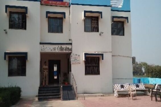 vivekanand police station