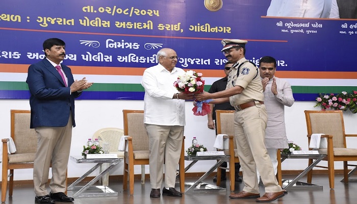 ગુજરાત પોલીસના 118 કર્મચારીઓને મુખ્યમંત્રીના હસ્તે મેડલ અર્પણ કરાયા