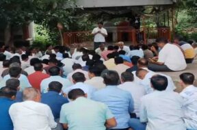 Khimana poll plaza, farmer opposition