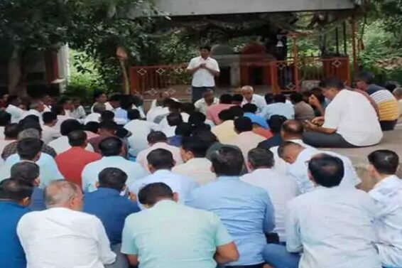 Khimana poll plaza, farmer opposition