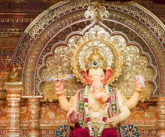 ગણેશ મહોત્સવઃ જગવિખ્યાત લાલબાગ ચા રાજાની પહેલી ઝલક જોવા મળી