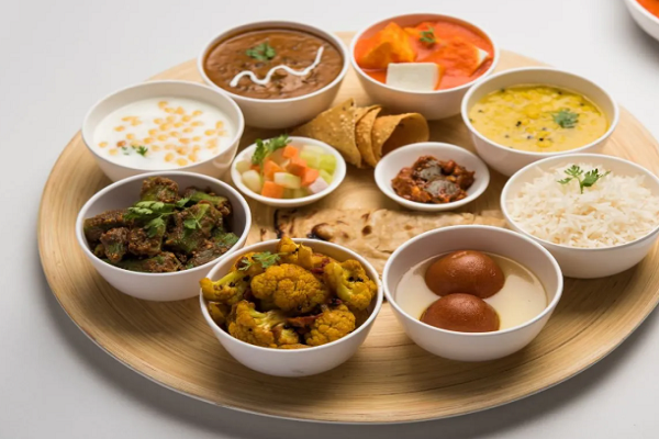 રક્ષાબંધન પર તમારા ભાઈ માટે ઘરે પ્રેમથી બનેલી આ સ્વાદિષ્ટ થાળી તૈયાર કરો