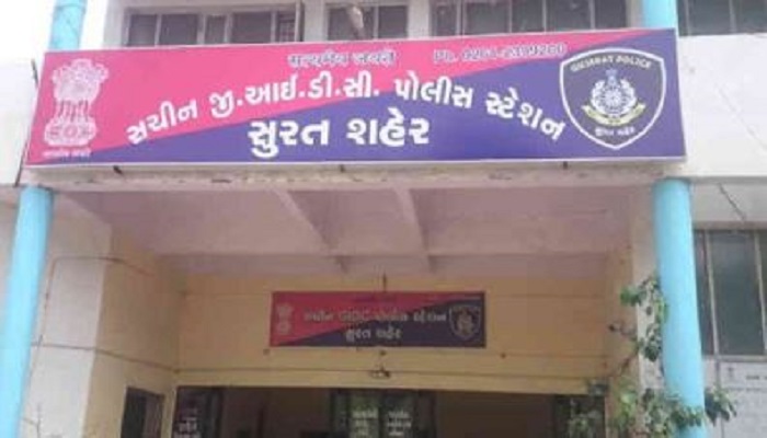 સુરતના સચિન વિસ્તારમાં સગીર પૂત્રએ છરીના ઘા ઝીંકીને પિતાની કરી હત્યા