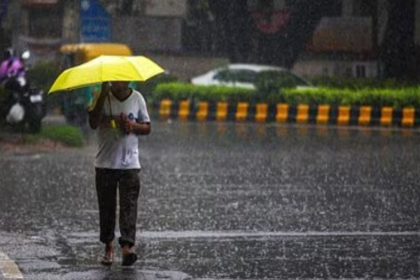 ઉત્તરાખંડના ઘણા જિલ્લાઓમાં ભારે વરસાદનું રેડ એલર્ટ, નવ જિલ્લાઓમાં શાળાઓ બંધ