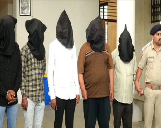 નારોલમાં વીજ કરંટથી દંપતીના મોત મામલે AMCના બે ઈજનેર સહિત 5ની ધરપકડ