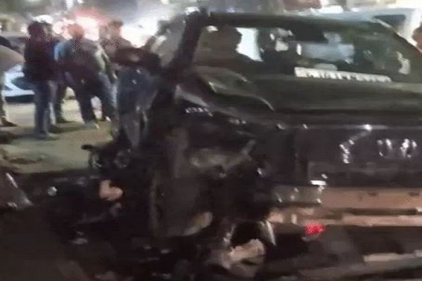 અમદાવાદના કૂબેરનગરમાં હોન્ડાકારે એક્ટિવાને ટક્કર મારતા ત્રણને ગંભીર ઈજા