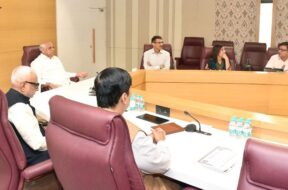 CM, Meeting