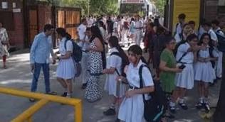 દિલ્હી : DPS સહિત અનેક શાળાઓમાં બોમ્બની ધમકી, કેમ્પસ ખાલી કરાવાયા