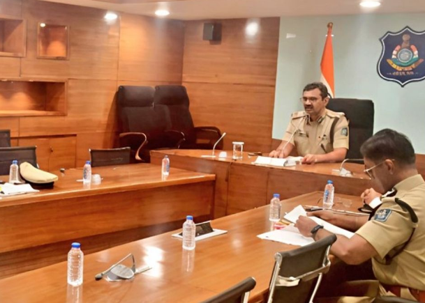 ગુજરાતઃ નવરાત્રીમાં પોલીસને સંવેદનશીલ વિસ્તારમાં પેટ્રોલીંગ વધારવા ડીજીપીનો નિર્દેશ