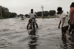 Dholaka-ahmedabad road, rain