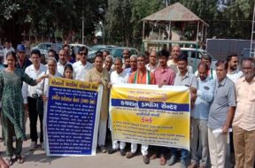 Gandhinagar, dumping site protest