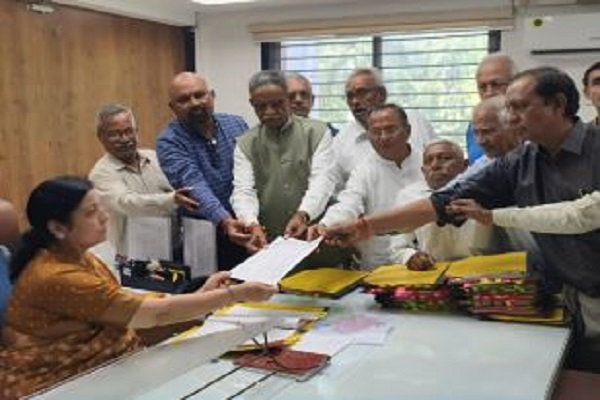 ગાંધીનગરમાં મીટરથી 24 કલાક પાણી આપવાની યોજના સામે વસાહત મહાસંઘનો વિરોધ