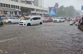 Rain, Surat