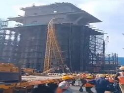 Surat, crane collapsed