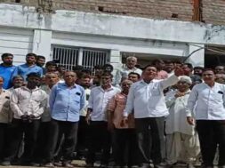 Vadagam, protest of villagers