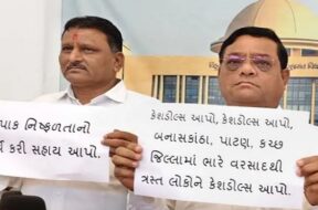 Vidhansabha, Demand for relife for flood victims