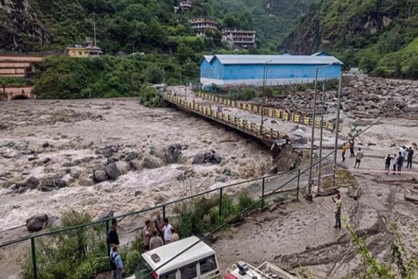 હિમાચલ પ્રદેશના આપત્તિગ્રસ્ત વિસ્તારો માટે કેન્દ્ર સરકારે 1500 કરોડ રૂપિયાની સહાય આપી