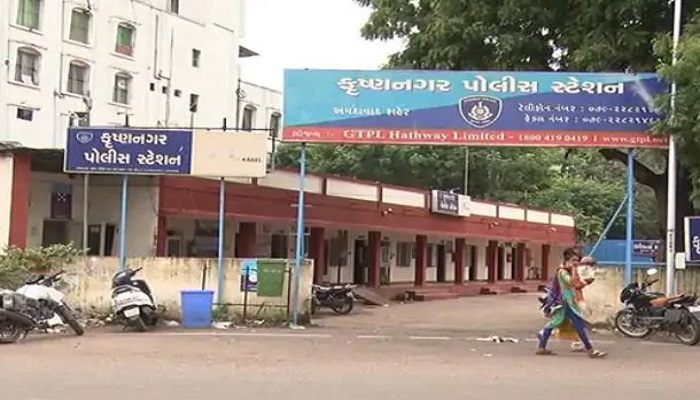 અમદાવાદના સૈજપુર બોઘામાં એક્ટિવાની ડેકી તોડી ગઠિયો 4 લાખ ઉઠાવી ગયો