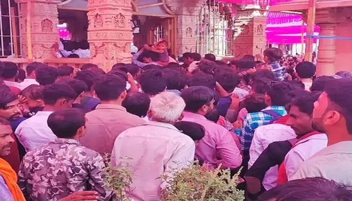 કચ્છના માતાના મઢમાં નવરાત્રીના પ્રારંભ પહેલા જ શ્રદ્ધાળુઓનો માતાજીના દર્શન માટે ધસારો