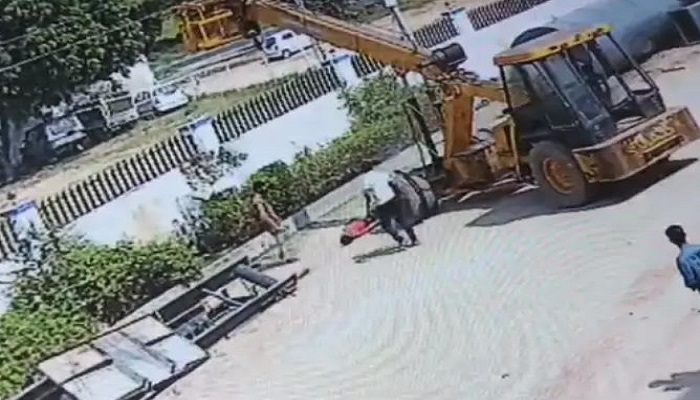 મહેસાણા હાઈવે પર મંડાલી ગામે ક્રેન વીજ વાયરોને સ્પર્શતા જ કરંટ લાગ્યો, બેના મોત, 6ને ઈજા