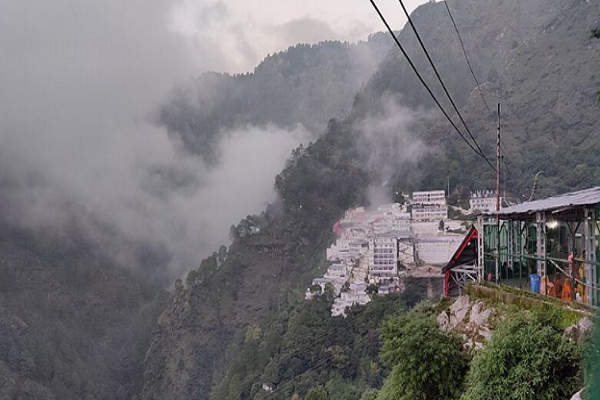 ભૂસ્ખલન બાદ બંધ કરવામાં આવેલ વૈષ્ણો દેવી યાત્રા 22 દિવસ પછી આજથી શરૂ