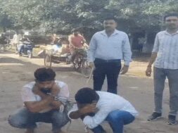 Bhavnagar, two arrested for attacking muni. team