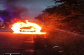Car, fire