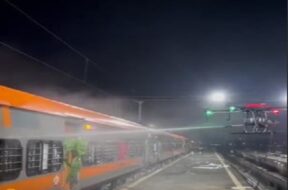 Cleaning trains with drones