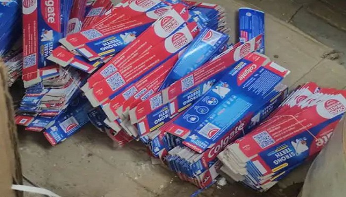રાપરના ચિત્રોડ ગામે નકલી કોલગેટ બનાવતી ફેકટરી પકાડાઈ, 9.43 લાખનો મુદ્દામાલ જપ્ત