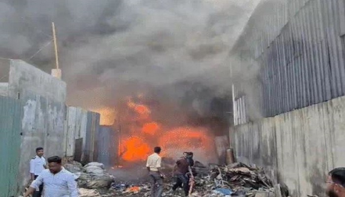 અંકલેશ્વરમાં નેશનલ હાઈવે નજીક આવેલા સ્ક્રેપના ગોદામમાં લાગી ભીષણ આગ