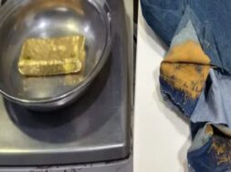 Gold Seized, Airport