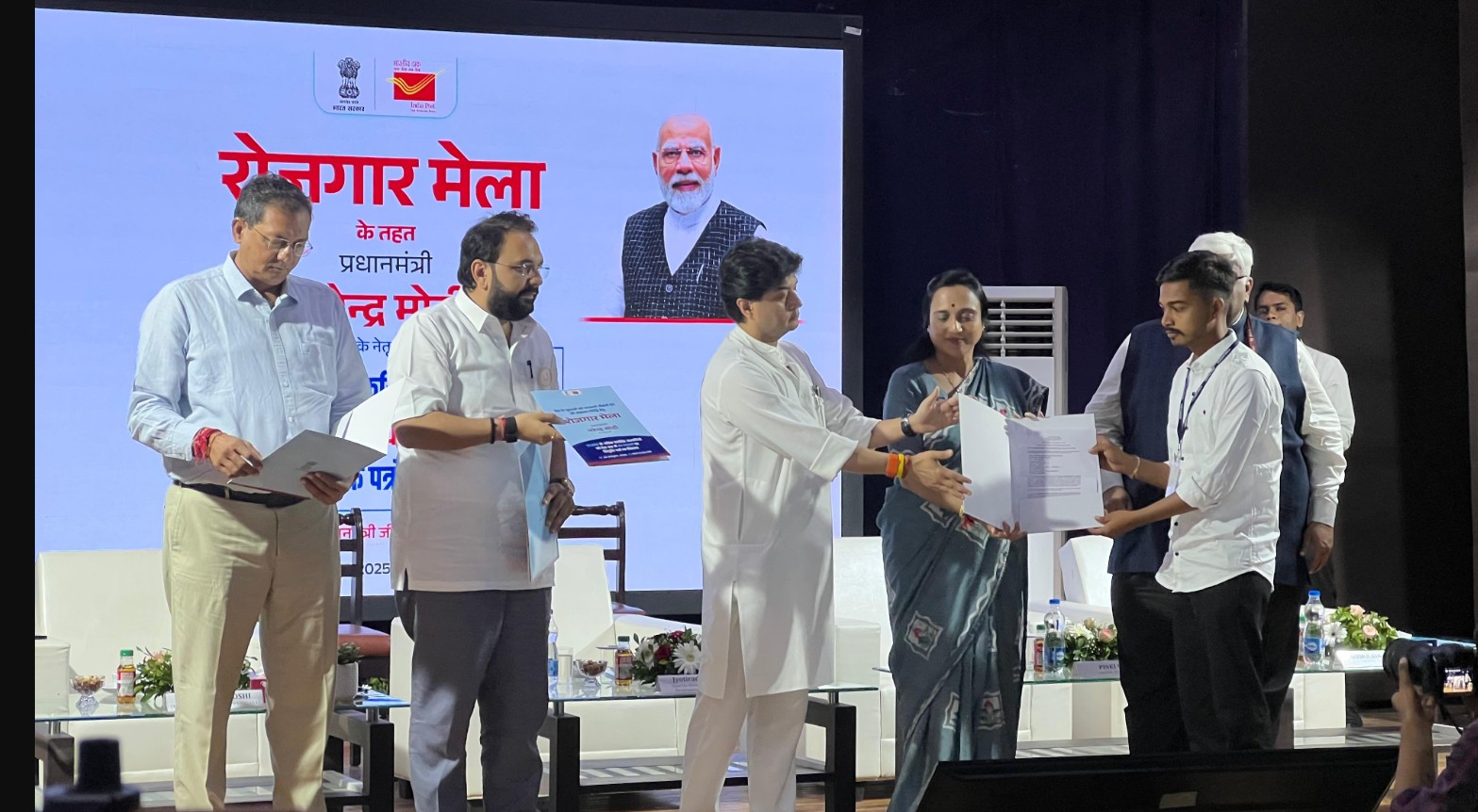 રોજગાર મેળોઃ લગભગ 51,000થી વધુ નવા નિયુક્ત ઉમેદવારોને નિમણૂક પત્રોનું વિતરણ કરાયું