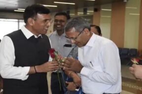 Rajkot airport, manasukh mandaviya