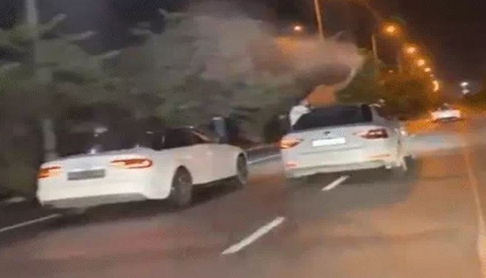 સુરતમાં નબીરાઓએ રાતે લકઝરી કારોમાં રેસ લગાવીને આતશબાજી કરી, 4ની ધરપકડ